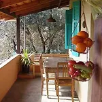 South Pilion דירה
