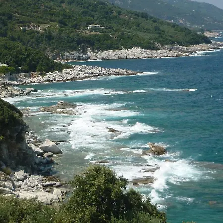 דירה South Pilion צ'ורטו